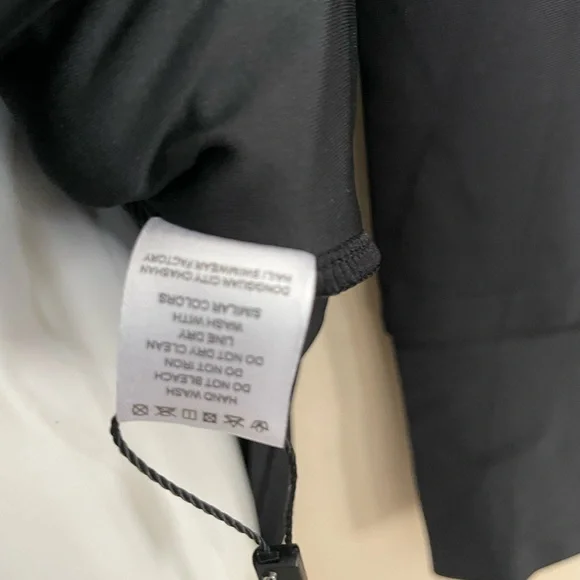 Sz S women’s Ocean Blues one piece Black Long Sleeve Women's Swimsuit Black - Picture 9 of 12